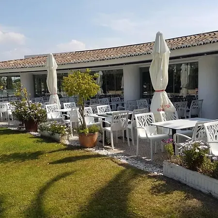 Boutique By The Sea شقة *